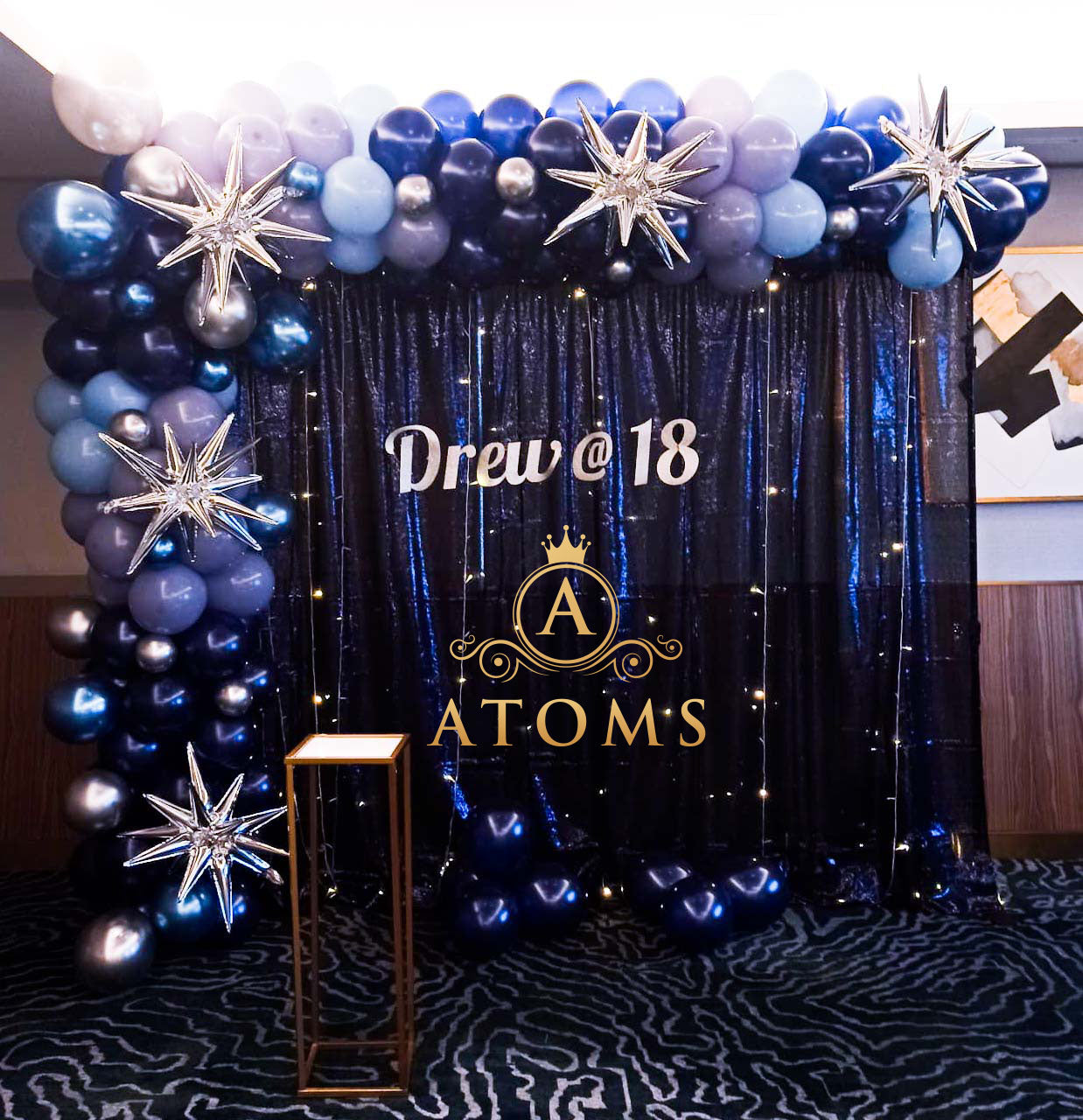 إعداد أزرق داكن وفضي ذهبي