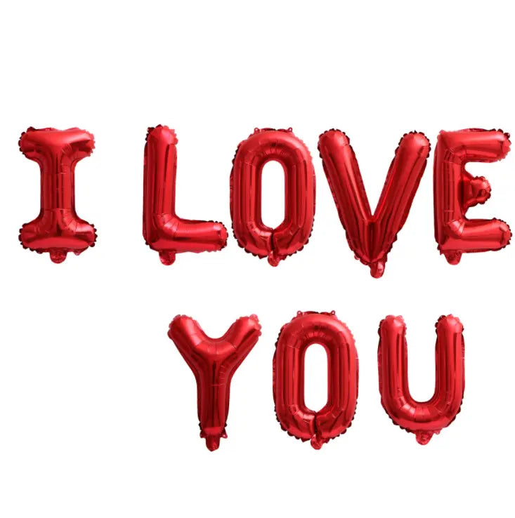 لافتة بالونات من رقائق معدنية مكتوب عليها "أحبك"